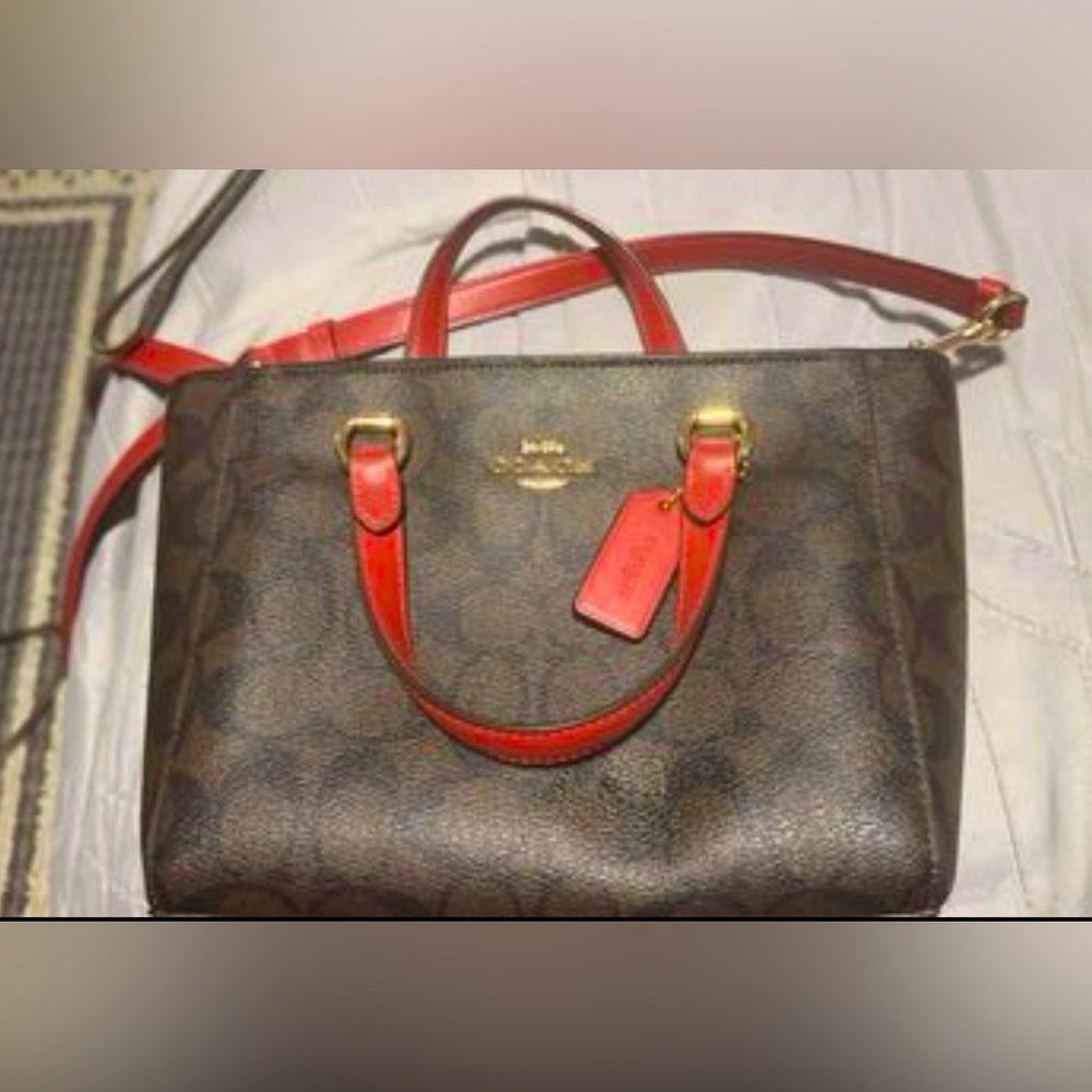 Small Coach Purse only used a couple times.